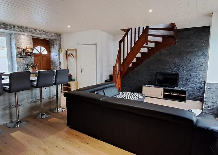 Holiday home L'hirondelle Pontorson