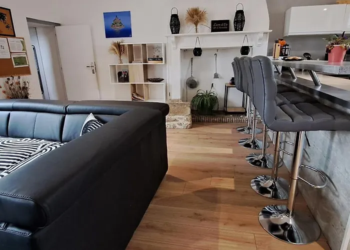 Holiday home L'hirondelle